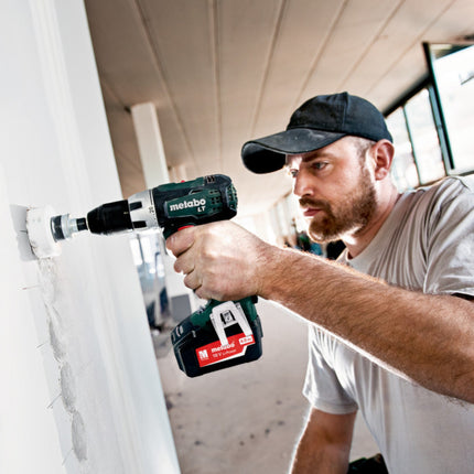 Metabo BS 18 LT taladradora atornilladora a batería 18 V 60 Nm + 1x batería recargable 4,0 Ah + metaBOX - sin cargador