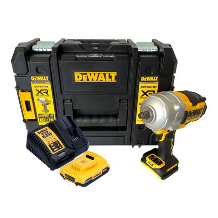 Avvitatore a impulsi a batteria DeWalt DCF 961 D1T 18 V 1632 Nm 1/2" brushless + 1x batteria ricaricabile 2,0 Ah + caricabatterie + TSTAK