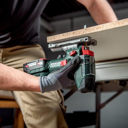 Metabo ST 18 L 90 cordless jigsaw 18 V 90 mm + 1x battery 2.0 Ah + metabox - without charger