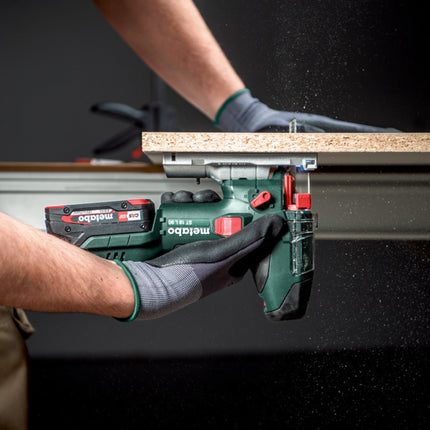 Metabo ST 18 L 90 cordless jigsaw 18 V 90 mm + 1x battery 2.0 Ah + metabox - without charger