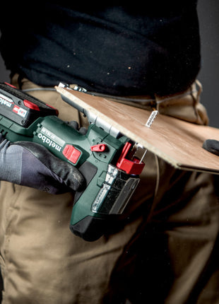 Metabo ST 18 L 90 Akku Stichsäge 18 V 90 mm + 1x LiHD Akku 4,0 Ah + Metabox - ohne Ladegerät