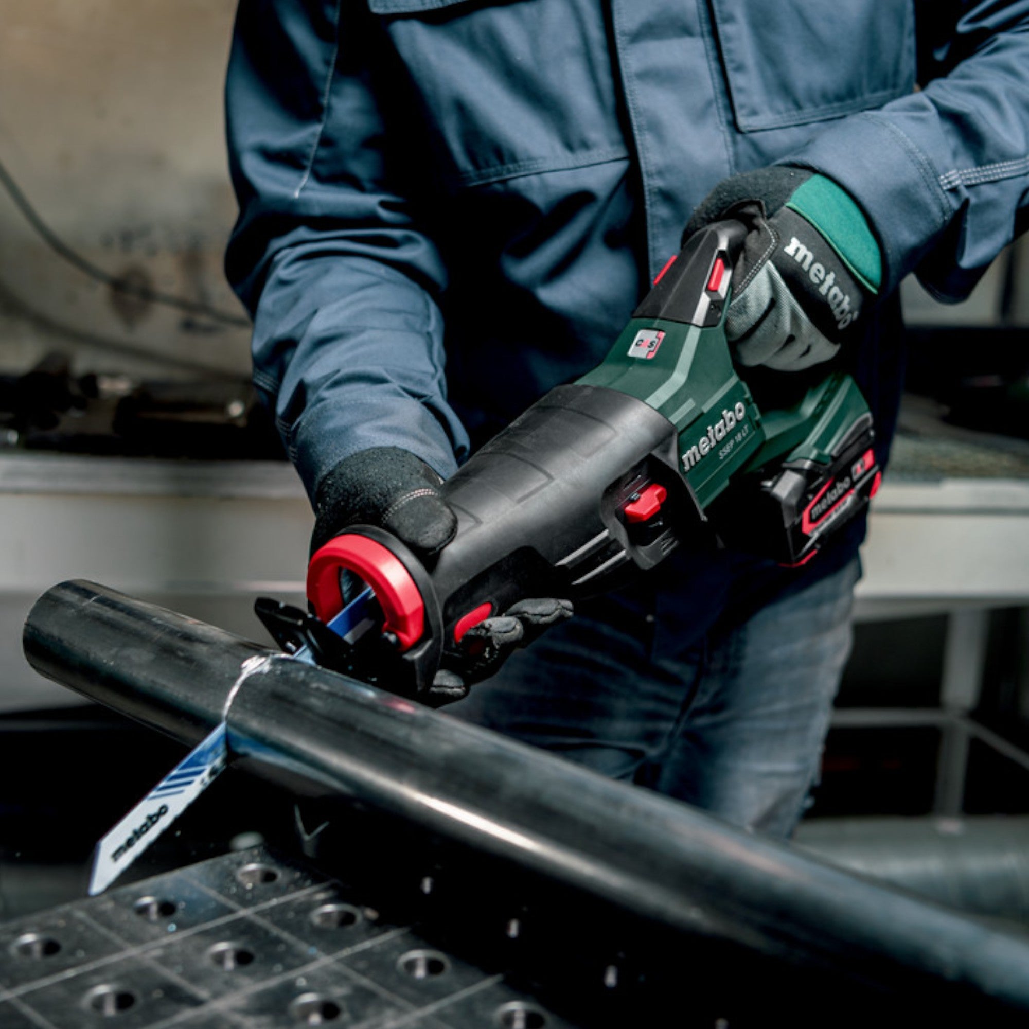 Metabo SSEP 18 LT Akku Saebelsaege 18 V 32 mm 2x LiHD Akku 8 0 Ah Ladegeraet Metabox 4 - toolbrothers
