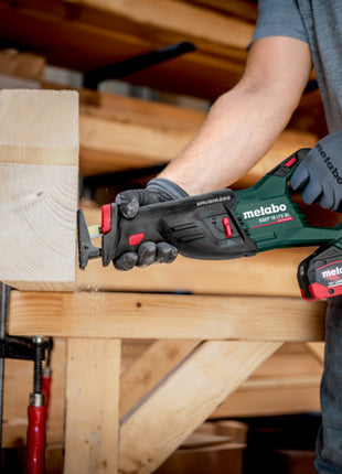 Metabo SSEP 18 LT BL Akku Säbelsäge 18 V 32 mm Brushless + 2x LiHD Akku 4,0 Ah + Ladegerät