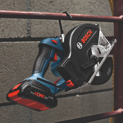 Bosch GKM 18V-50 Professional akumulatorowa pilarka tarczowa do metalu 18 V 136 mm bezszczotkowa + 2x akumulator ProCORE 4,0 Ah + ładowarka + L-Boxx