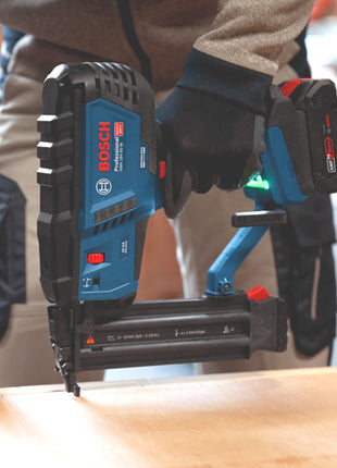 Bosch GNH 18V-50 M Professional Akku Holznagler 18 V 1,2 x 16 - 50 mm Brushless ( 0601482400 ) Solo - ohne Akku, ohne Ladegerät