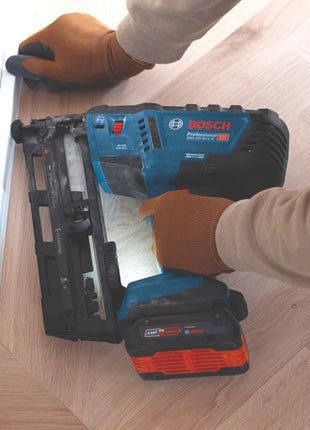 Bosch GNH 18V-64-2 M Cloueur à bois sans fil professionnel 18 V 1,6 x 32 - 64 mm brushless + L-Boxx (0601482001) - sans batterie, sans chargeur