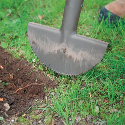 Freund Victoria lawn edger 69926 ( 4000815633 ) Working width 220 mm Weight 1.5 kg