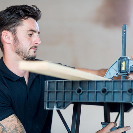 Stół warsztatowy Stanley Fatmax(R) Express(TM) ( 8000150137 ) H800xW850xD600mm składany