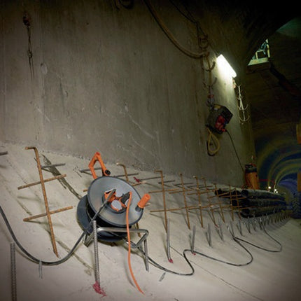 Brennenstuhl tambor de cable professionalLINE SteelCore (8000809077) 25 m caucho 3 x 2,5 mm² chapa de acero aislado IP44