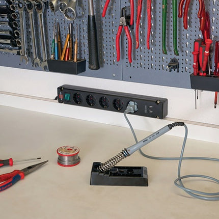 Brennenstuhl listwa gniazdowa Bremounta ( 8000594293 ) kabel 5-drożny l.3m z zabezpieczeniem przed dziećmi