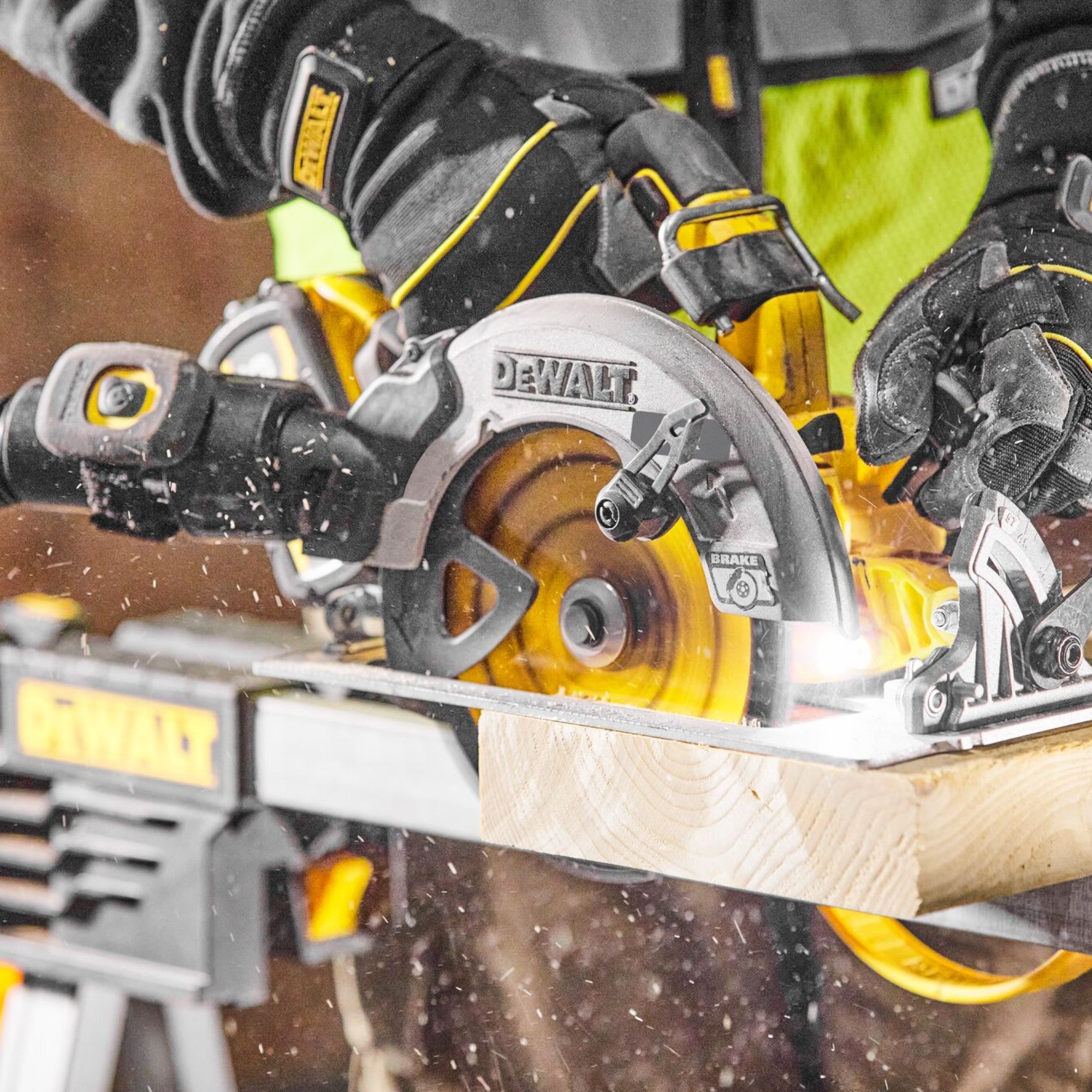 DeWalt DCS 573 T2T Akku Handkreissaege 18 V 190 x 30 mm Brushless 2x Akku 6 0 Ah Ladegeraet TSTAK 4 - toolbrothers
