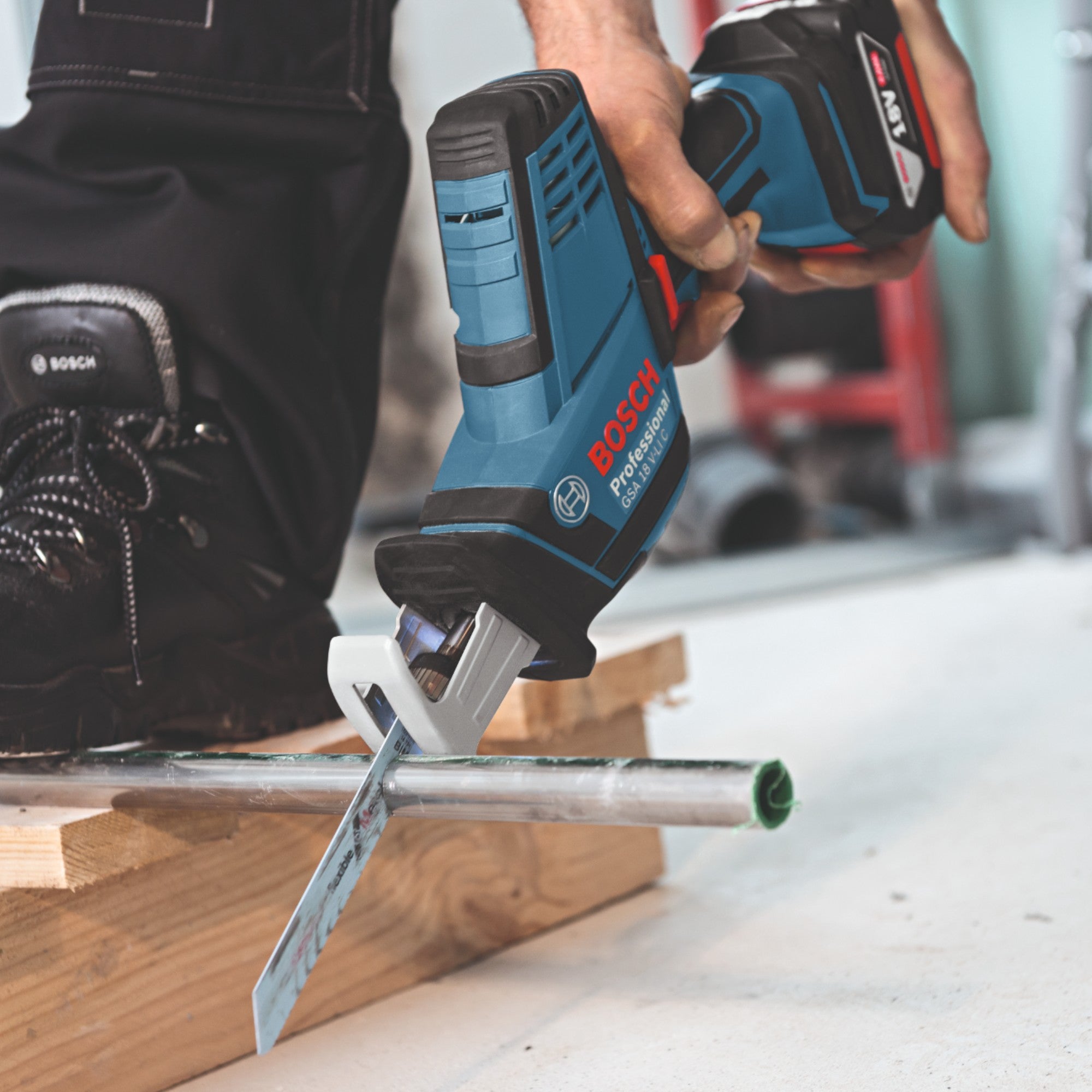 Bosch GSA 18V LI C Professional Akku Reciprosaege Saebelsaege 18 V 1x Akku 2 0 Ah ohne Ladegeraet 4 - toolbrothers