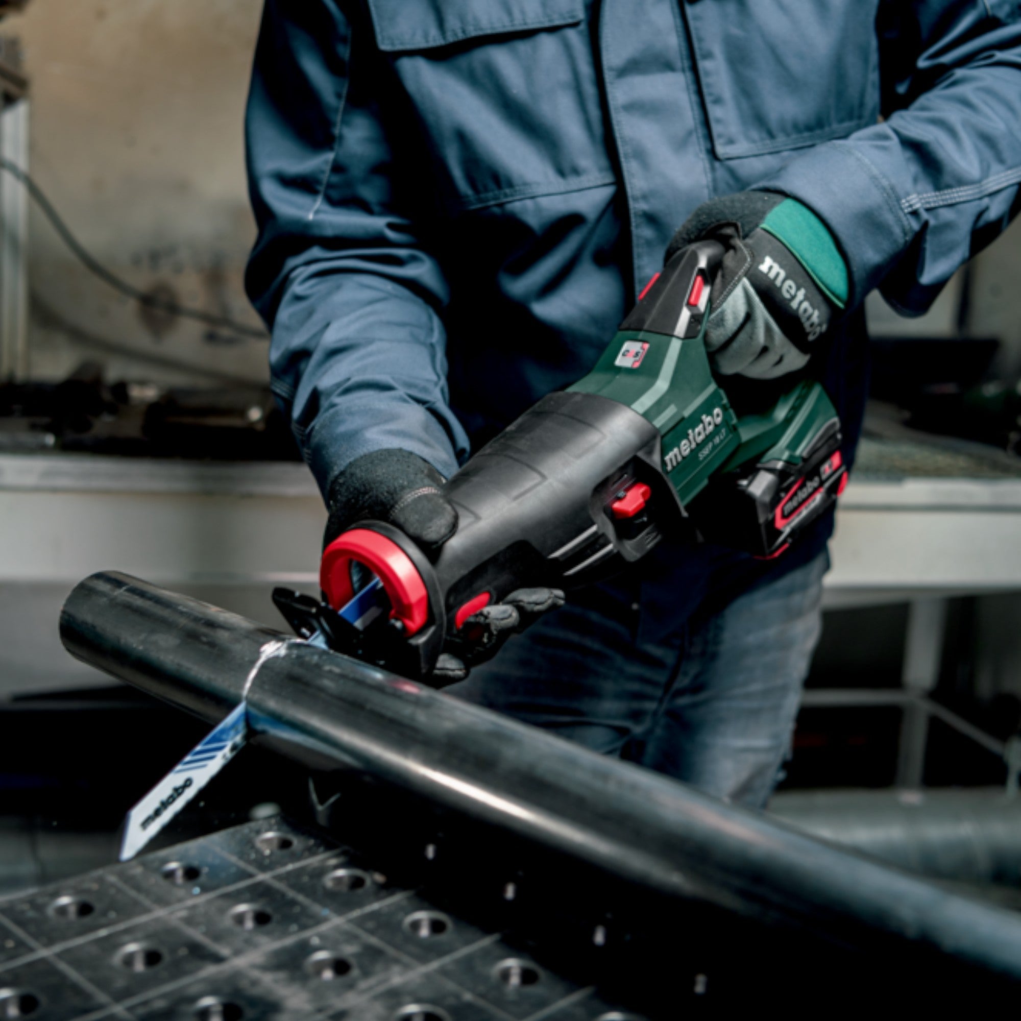 Metabo SSEP 18 LT Akku Saebelsaege 18 V 32 mm 2x Akku 4 0 Ah Ladegeraet 3 - toolbrothers