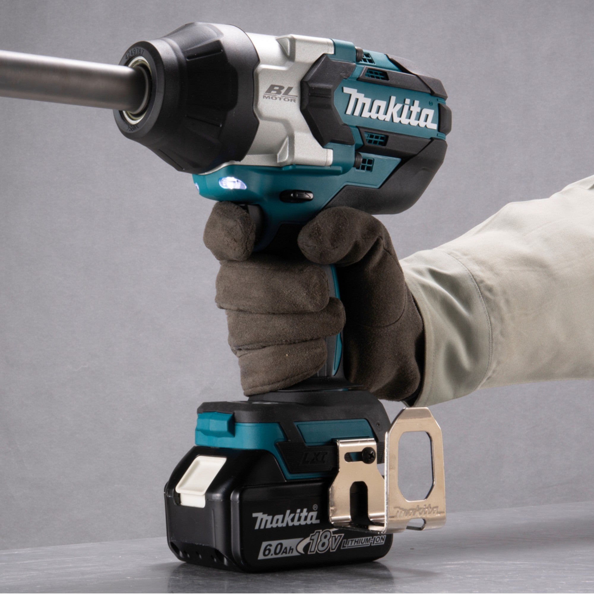 Makita DTW 1005 SG Akku Schlagschrauber 18 V 1360 Nm 3 4 Brushless 2x Akku 6 0 Ah Ladegeraet 3 - toolbrothers