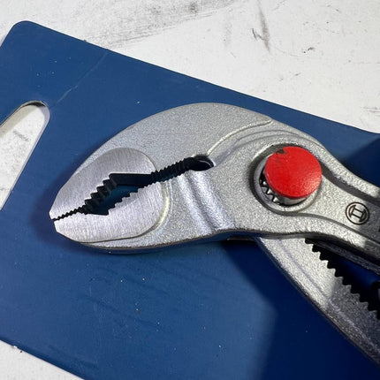 Bosch Sanitaer Wasserpumpenzange 250 mm Professional 1600A02W3N aus Chrom Vanadium Stahl Leicht Gebraucht 2 - toolbrothers