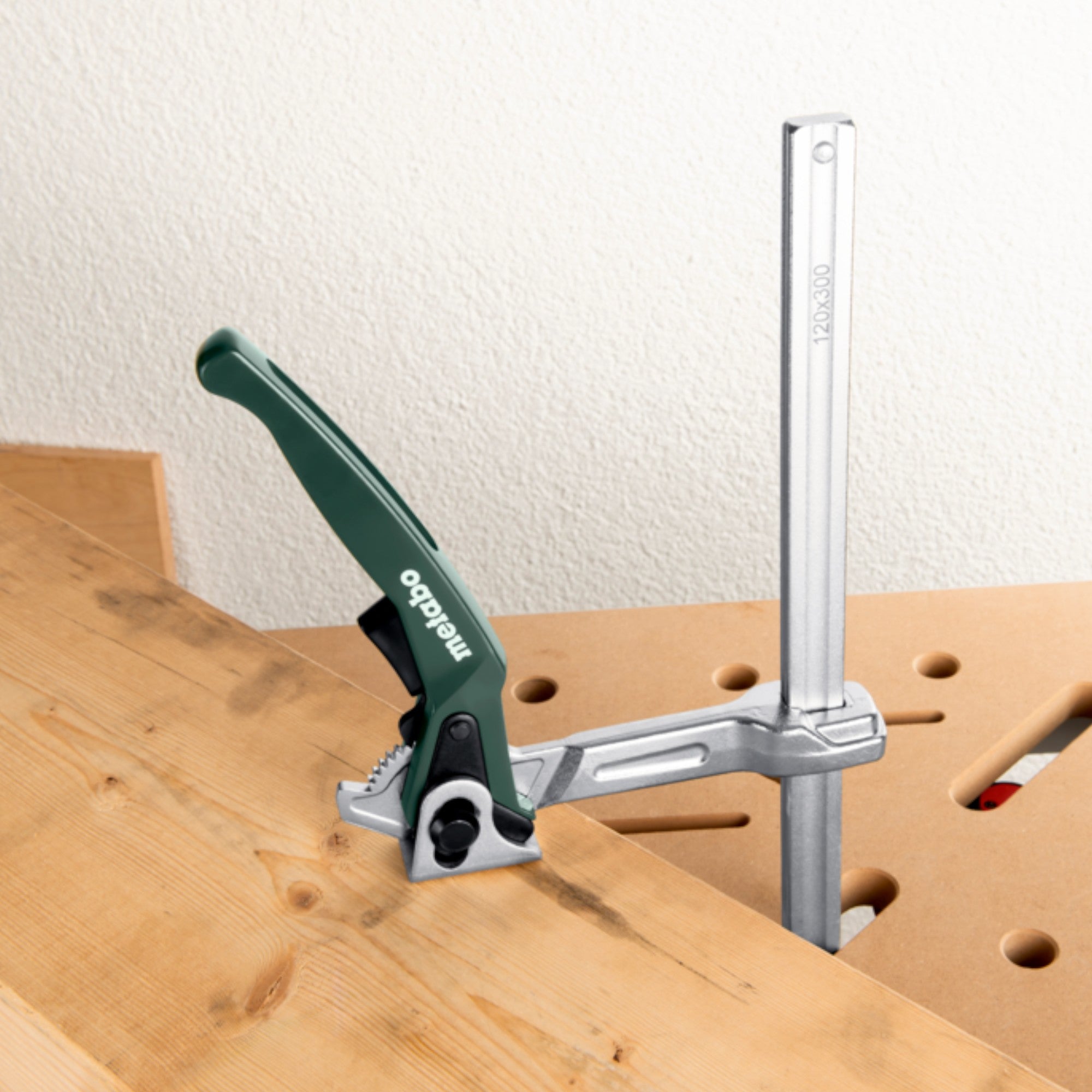 Metabo 4x Schnellspannzwinge 300 mm 4x 630138000  1 - toolbrothers