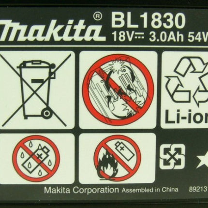 Makita BCS 550 18 V 136 mm Li-ion Akku-Metallsäge + 1x Makita BL1830 B Akku + Schutzbrille + Makita Sägeblatt - ( ohne Ladegerät und ohne Koffer ) - Toolbrothers