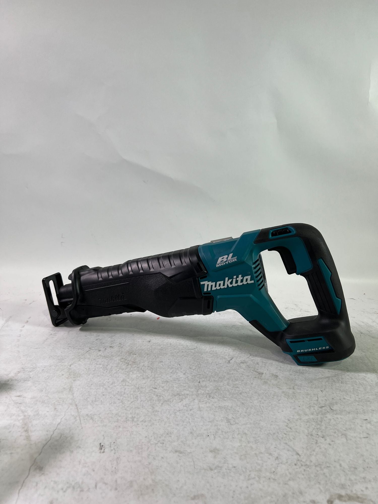 Makita DJR 187 Z Akku Reciprosaege Saebelsaege 18 V Brushless Solo ohne Akku ohne Ladegeraet Reparaturgeraet 0 - toolbrothers