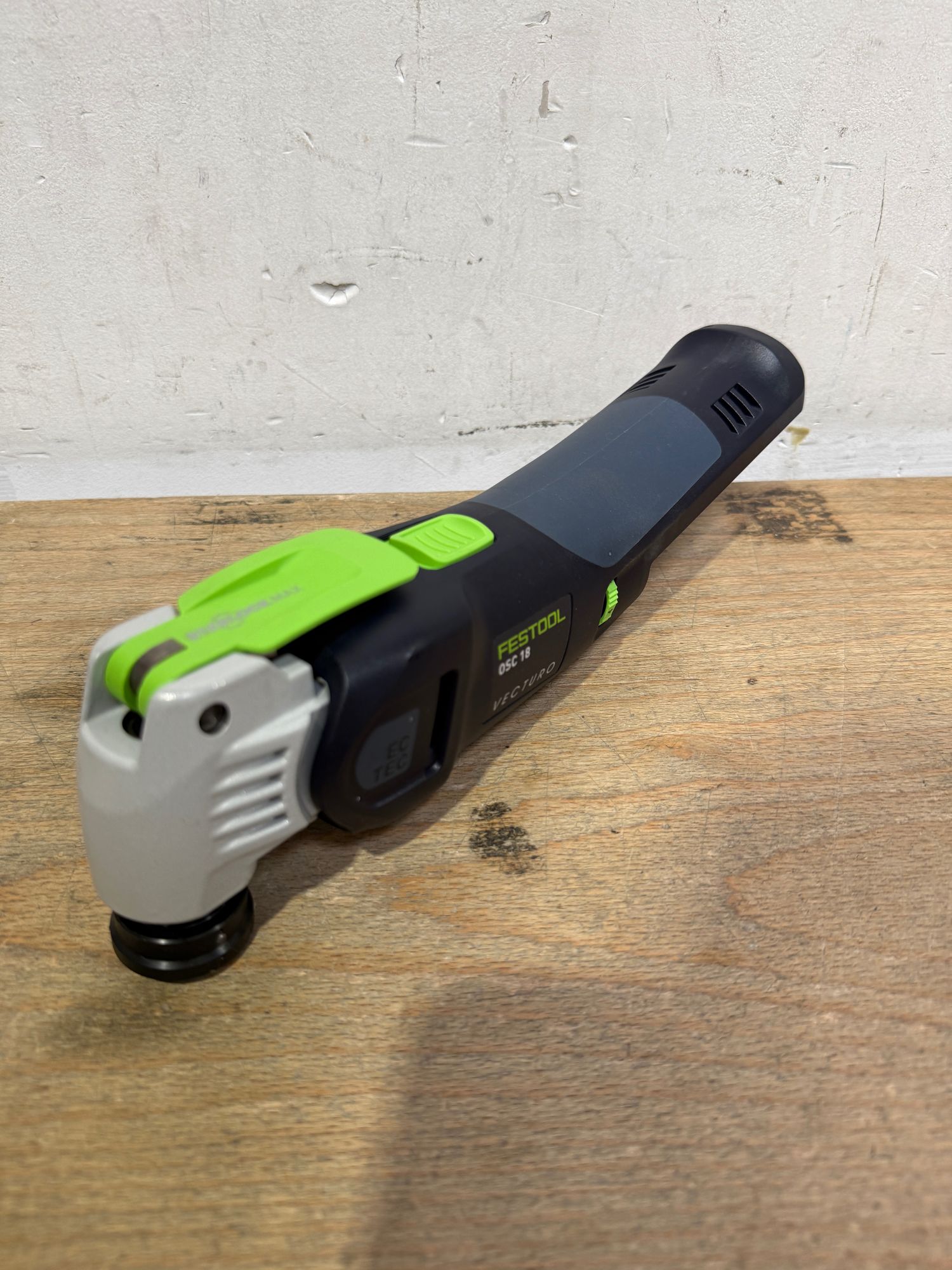 Festool OSC 18 E Basic Akku Oszillierer 18 V Starlock Max 576591 Brushless Systainer ohne Akku ohne Ladegeraet Nachfolger von 574848 Leicht Gebraucht 1 - toolbrothers