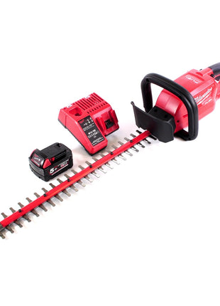 Milwaukee M18 CHT-501C Akku Heckenschere 18 V 610 mm Brushless + 1x Akku 5,0 Ah + Ladegerät