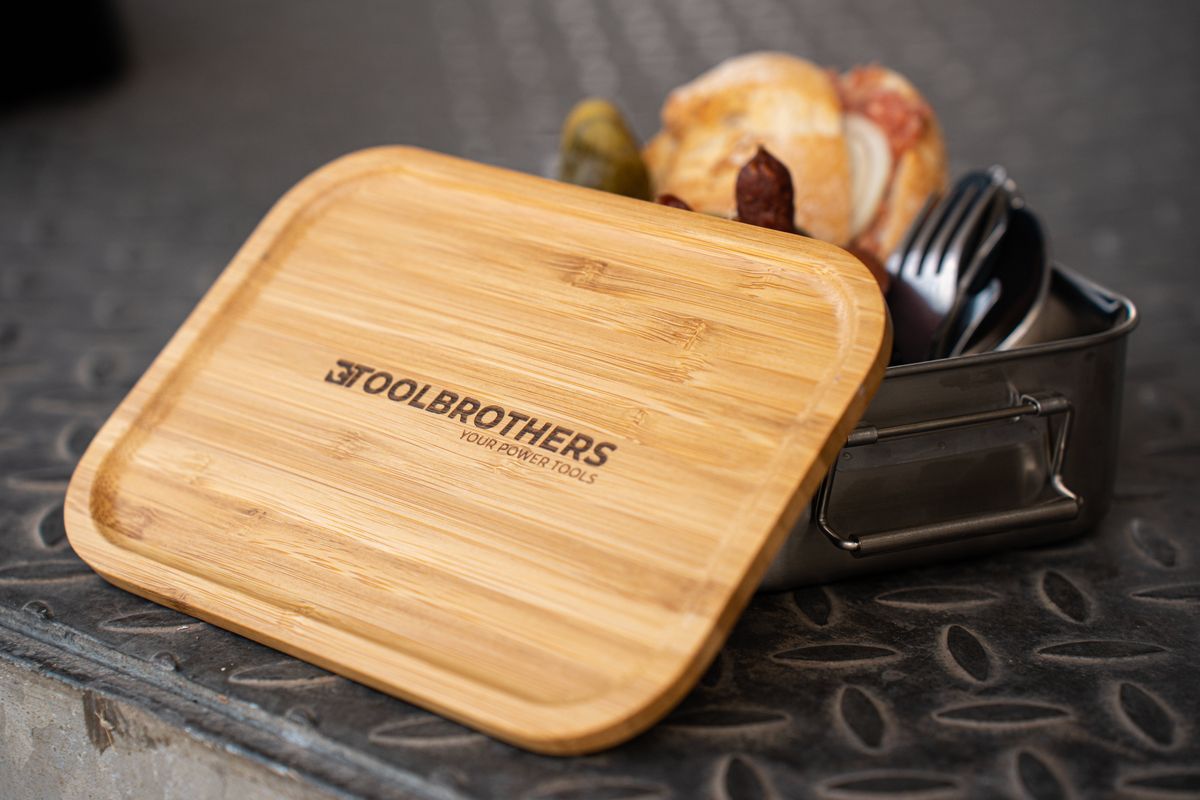 Toolbrothers Fan Edelstahl Brotdose mit Bambus Deckel 1200 ml, Lunchbox für Erwachsene und Kinder, Brotzeit, Vesperbox für Schule Arbeit Picknick