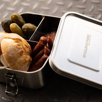 Toolbrothers Lunchpaket mit Makita Isoliertasche + Toolbrothers Fan Edelstahl Brotdose mit Trennfächern und Edelstahldeckel 1200 ml + Edelstahl Trinkflasche 500 ml - Toolbrothers