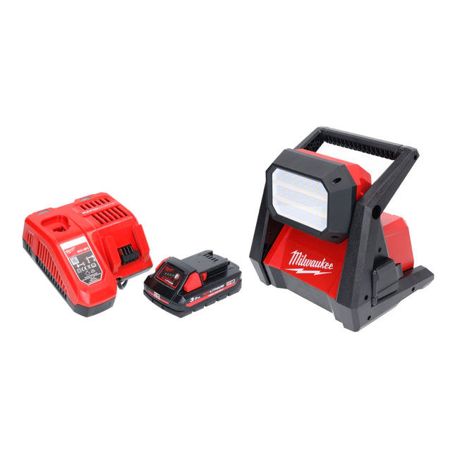 Milwaukee M18 HOAL-301FC Akku LED Lampe Baustrahler 18 V 4000 lm + 1x Akku 3,0 Ah + Ladegerät