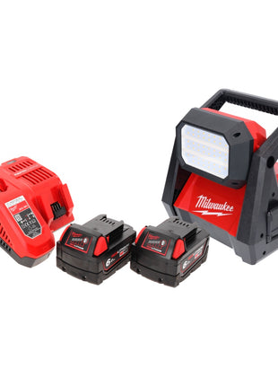 Milwaukee M18 HOAL-602FC Akku LED Lampe Baustrahler 18 V 4000 lm + 2x Akku 6,0 Ah + Ladegerät