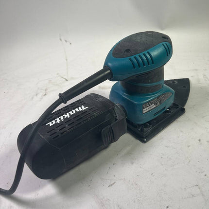 Makita BO 4565 K Schwingschleifer inkl Schleifpapier Set im koffer Gebraucht 3 - toolbrothers