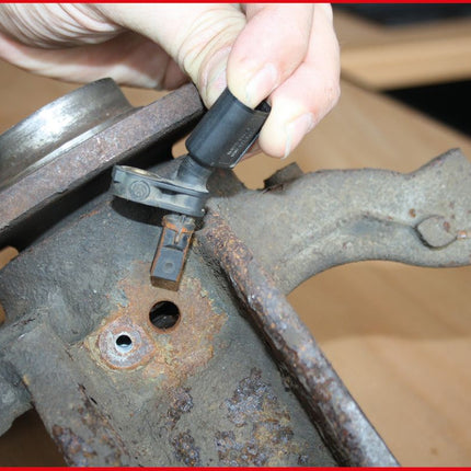 KS TOOLS Escariador para sensores de ABS con carraca en ángulo, Ø 10,0 mm  ( 150.1981 )