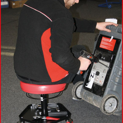 KS TOOLS Fahrbarer und höhenverstellbarer Hocker ( 500.8030 ) - Toolbrothers