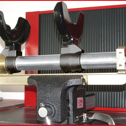 KS TOOLS Universal Federspanner mit Fangseil und Schraubstockhalter ( 500.8475 ) - Toolbrothers