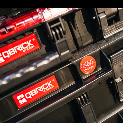 Qbrick System ONE Organizer 2XL 2.0 + Qbrick System ONE Connect Adaptador apilable 582 x 387 x 172 mm 19,5 l IP66 con 4 inserciones y 12 separadores