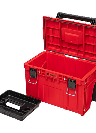 Qbrick System PRIME Cart RED ULTRA HD Custom stapelbar 590 x 425 x 660 mm 37 l IP66 100 kg belastbar mit Doppelteleskopstiel aus Aluminium