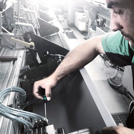 WERA Elektroniczny wkrętak do mechaniki precyzyjnej 2054 6-KT. 3 mm Długość ostrza 60 mm ( 4300001787 )